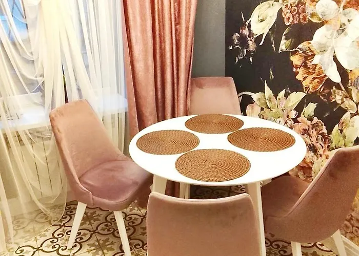 сам центр арт-деко Apartman *